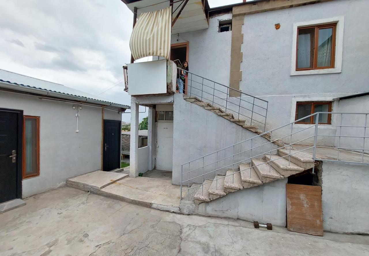 Sam'S Place, Tours With Sam Erivan Dış mekan fotoğraf